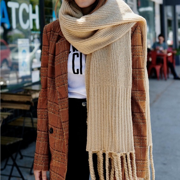 Free People Large Fringe Scarf Blanket Ribbed Tan Jaden - Picture 2 of 6